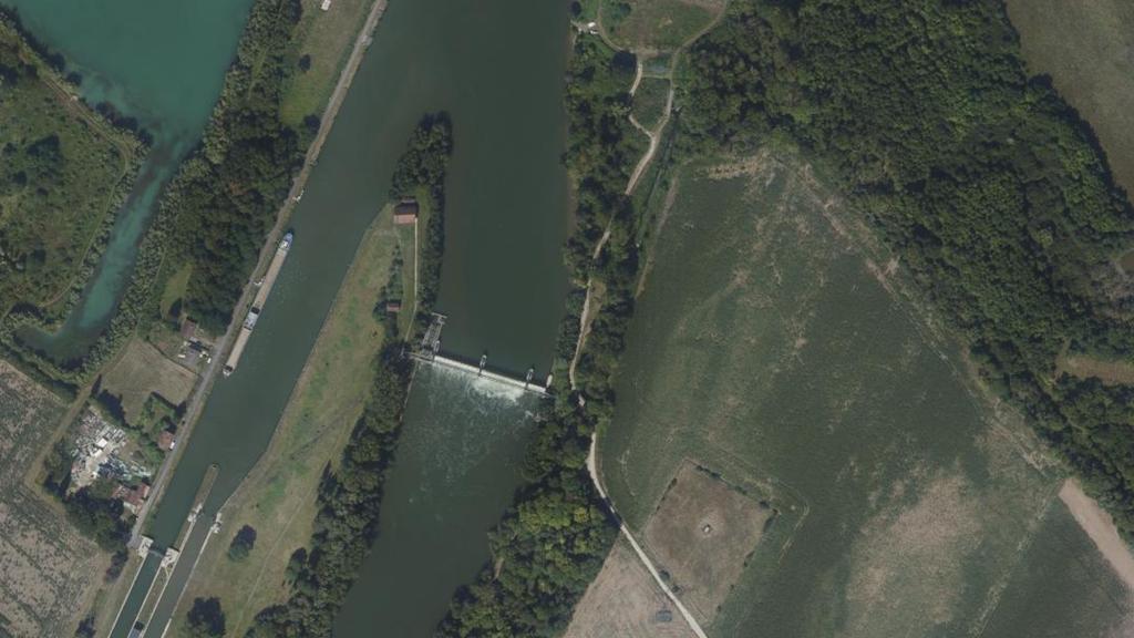 Vue aérienne de Barrage de Boran sur Oise
