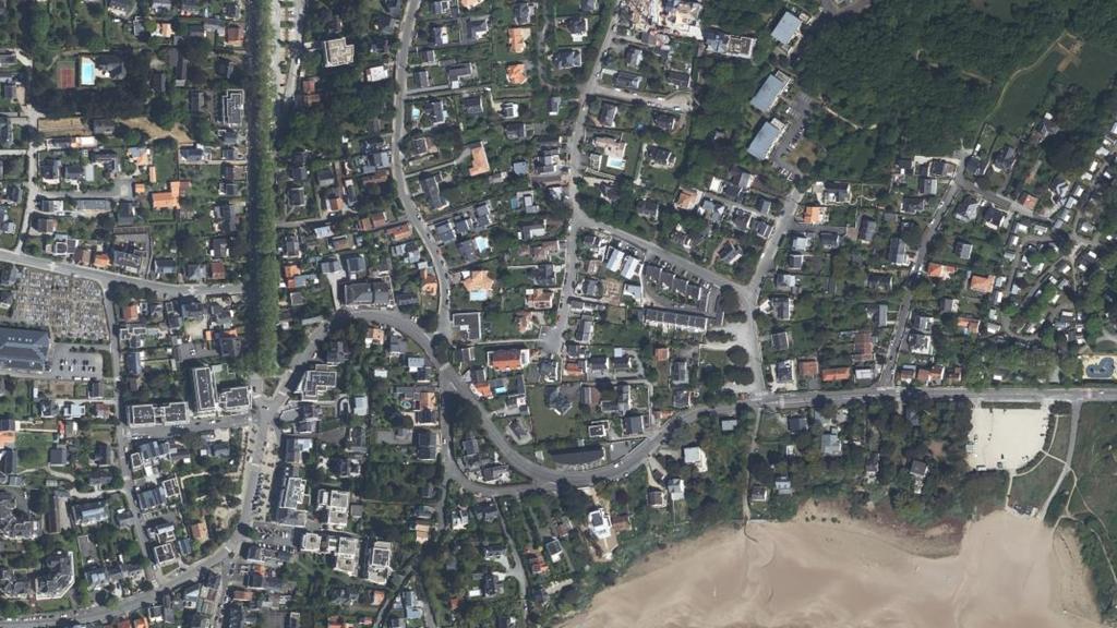 Vue aérienne de Bassin de la Courance