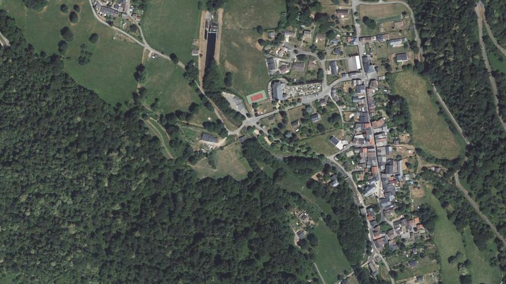 Vue aérienne de Canal de la scierie à Siguer