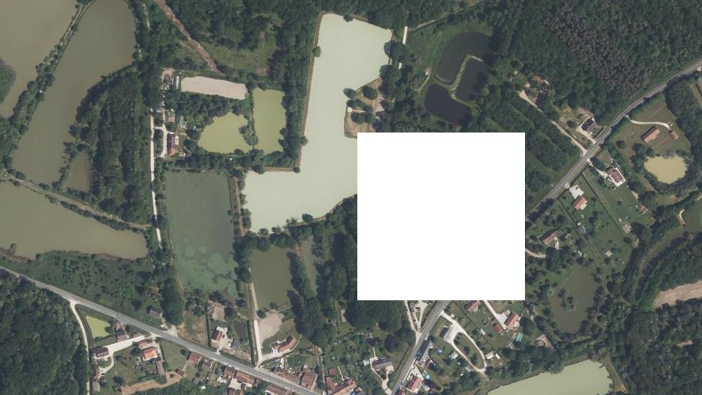 Vue aérienne des environs de Isdes
