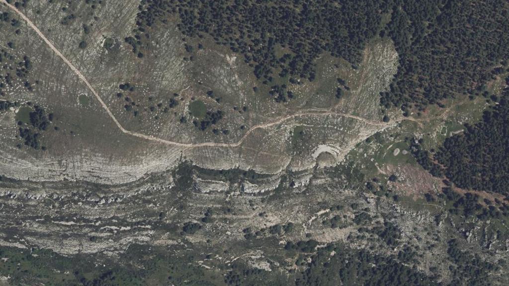 Vue aérienne de Colle de Rougies