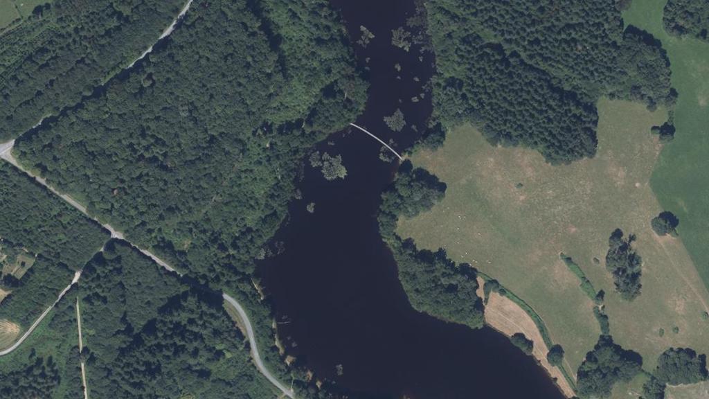 Vue aérienne de Donzeil Étang du Moulin