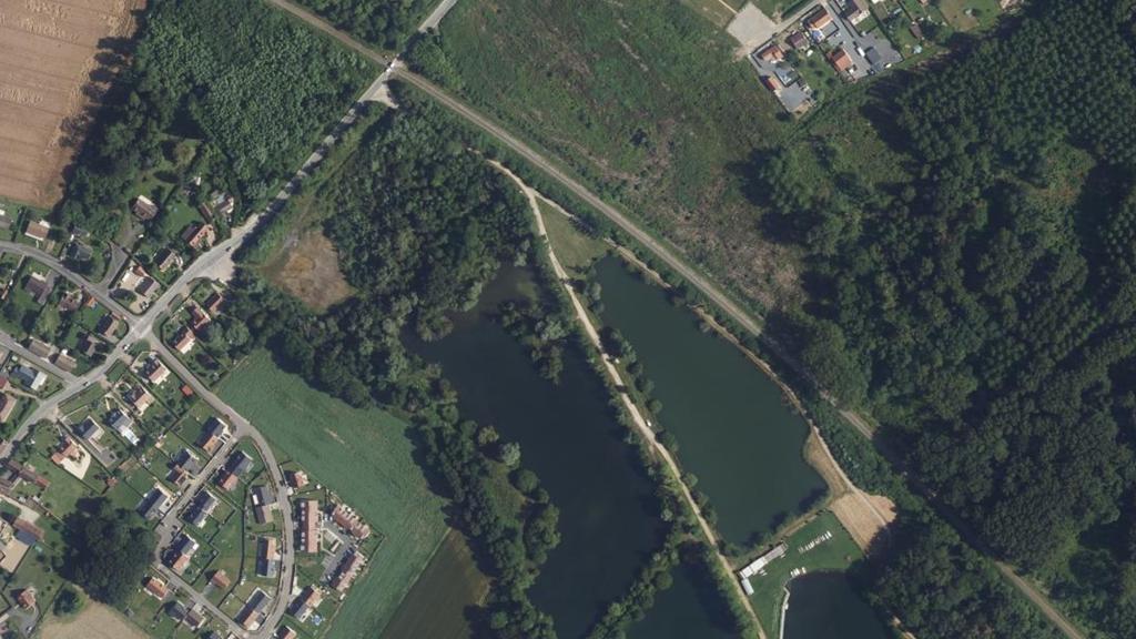 Vue aérienne de Étang d'Allonne