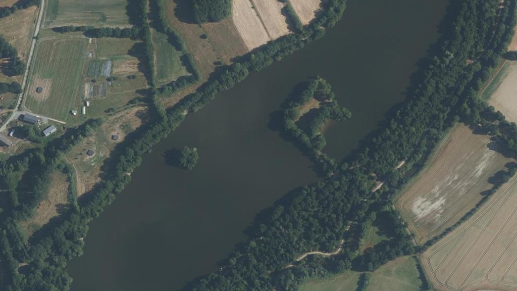 Vue aérienne des environs de Dinan