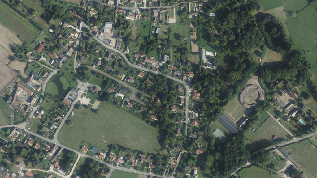 Vue aérienne des environs de Pierres