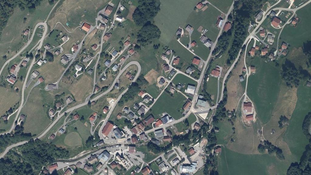 Vue aérienne de Étang de Peyre