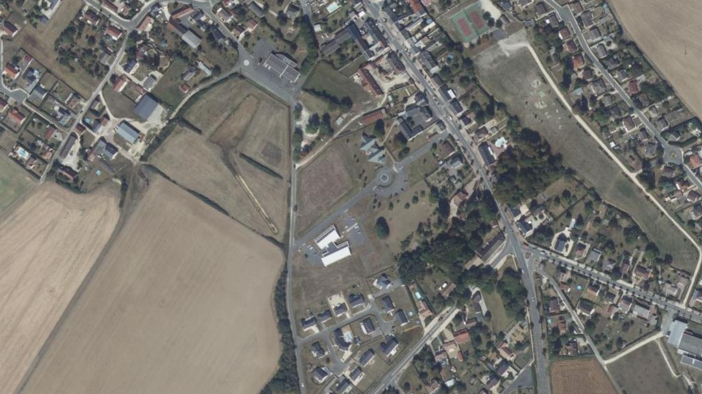 Vue aérienne des environs de Levet