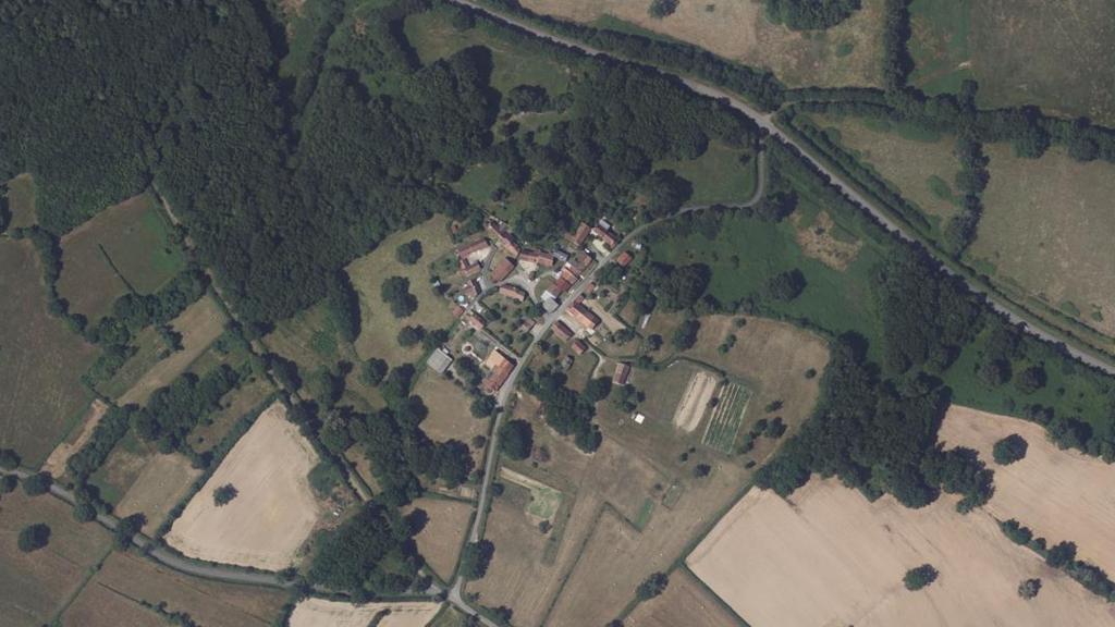 Vue aérienne des environs de Prissac