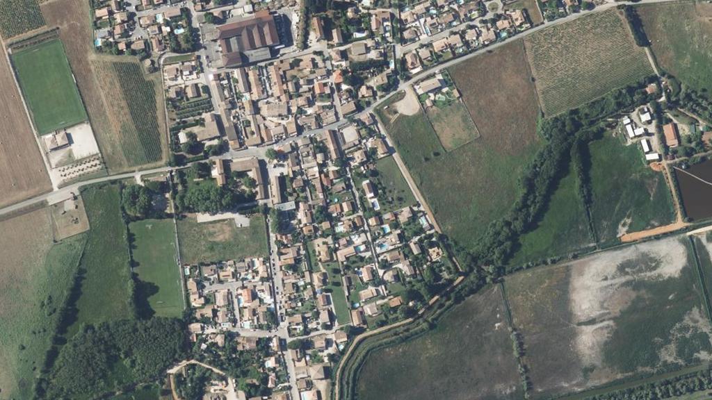 Vue aérienne des environs de Aimargues