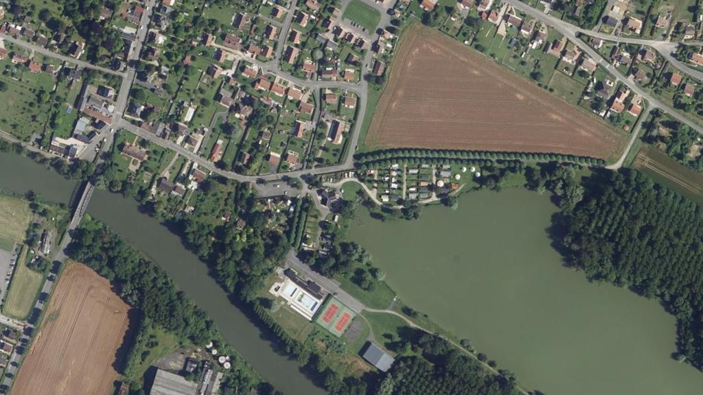 Vue aérienne des environs de Attichy