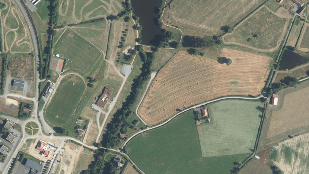 Vue aérienne de Étang du Montet