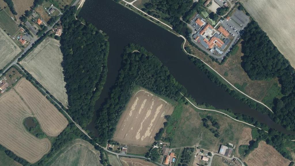 Étang du Plessis Bergeret à la Ferrière: 6.7ha