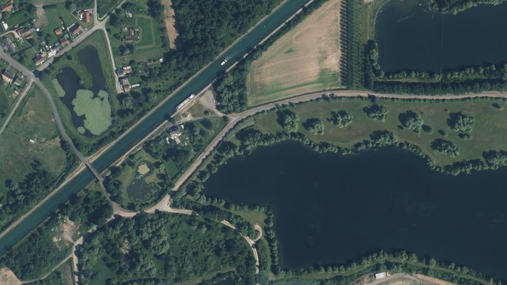 Vue aérienne de Étang fédéral Les Caurois