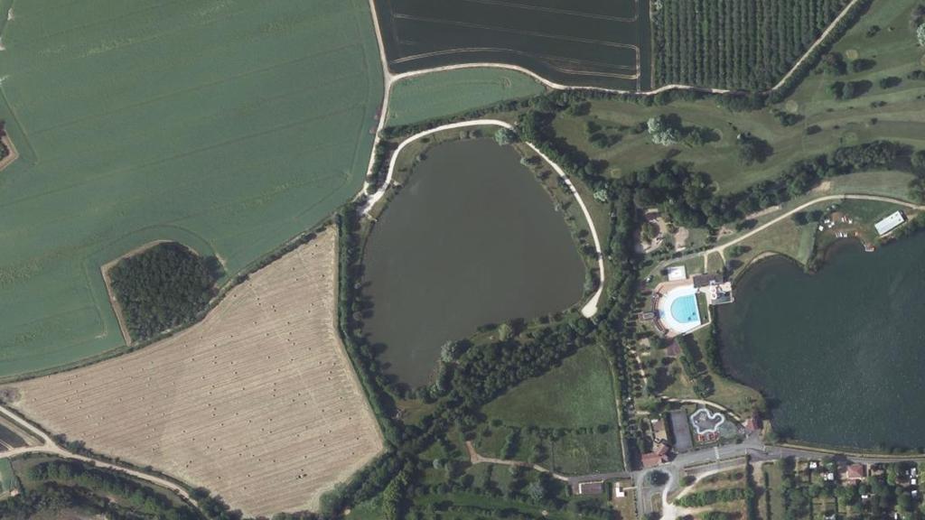 Vue aérienne des environs de Brou