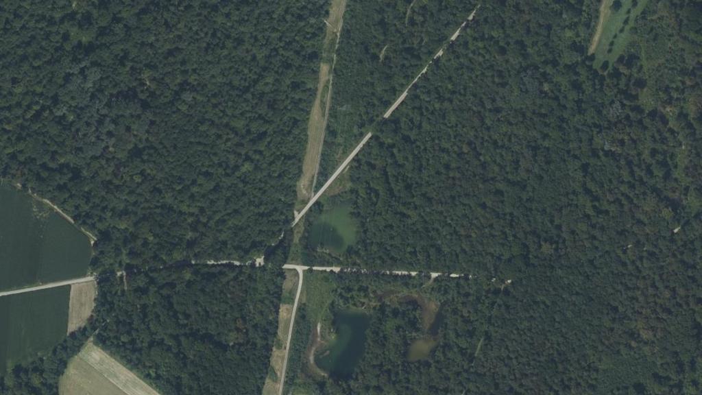 Vue aérienne de Gravière de la forêt communale