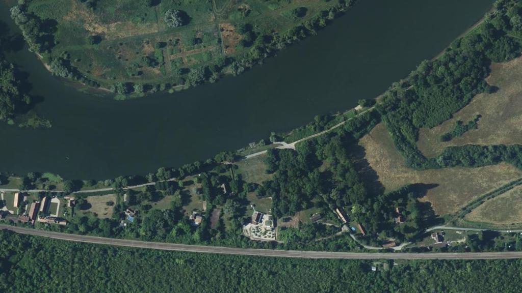 Vue aérienne de Heudebouville - Route de Lormais
