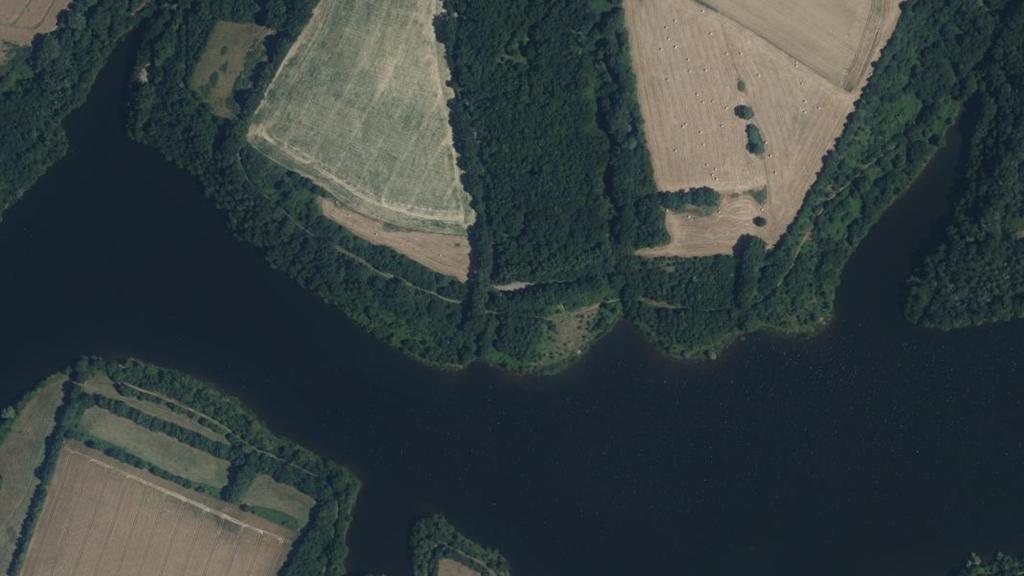 La Vezausière, Le Lac de la Vouraie, St Hilaire-le-Vouhis