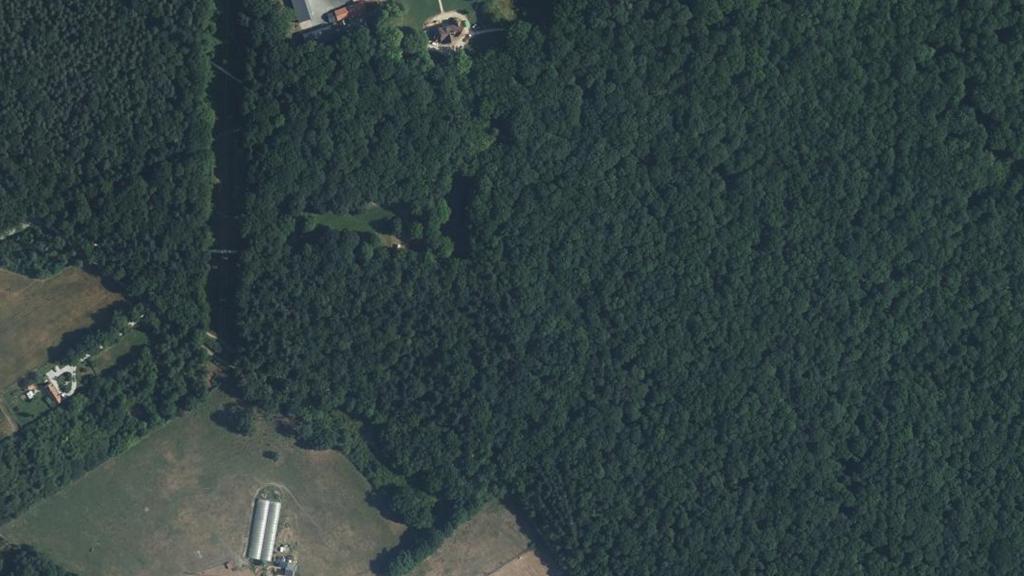 Vue aérienne des environs de Esvres