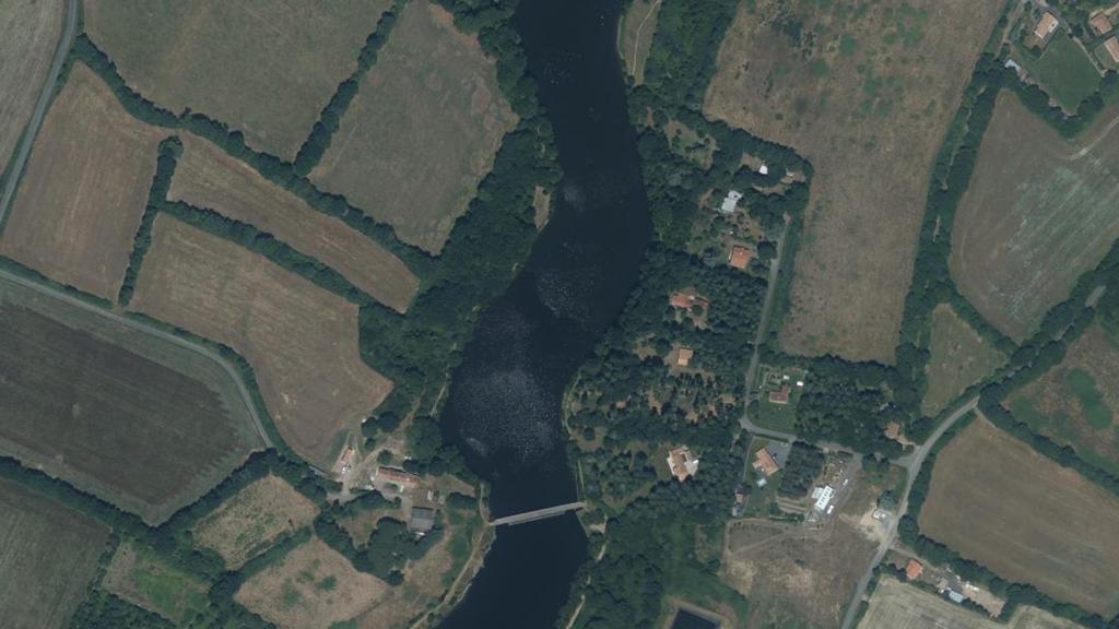 Vue aérienne de Lac de Finfarine