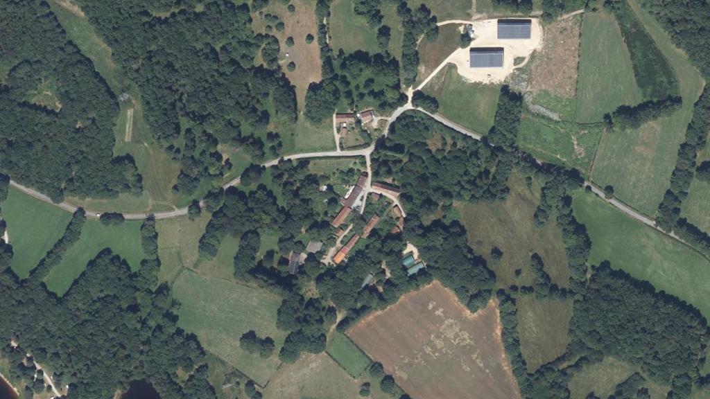 Vue aérienne des environs de Saint-Marc-à-Loubaud