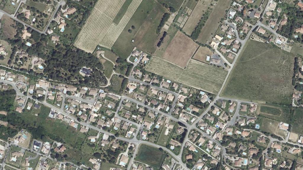 Vue aérienne des environs de Arzens