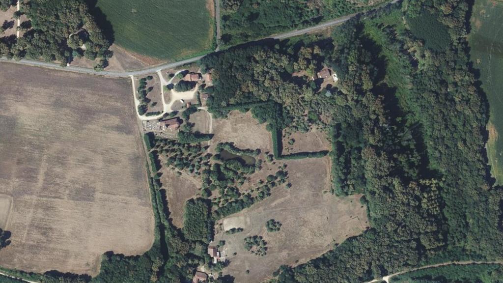Vue aérienne des environs de Escalans