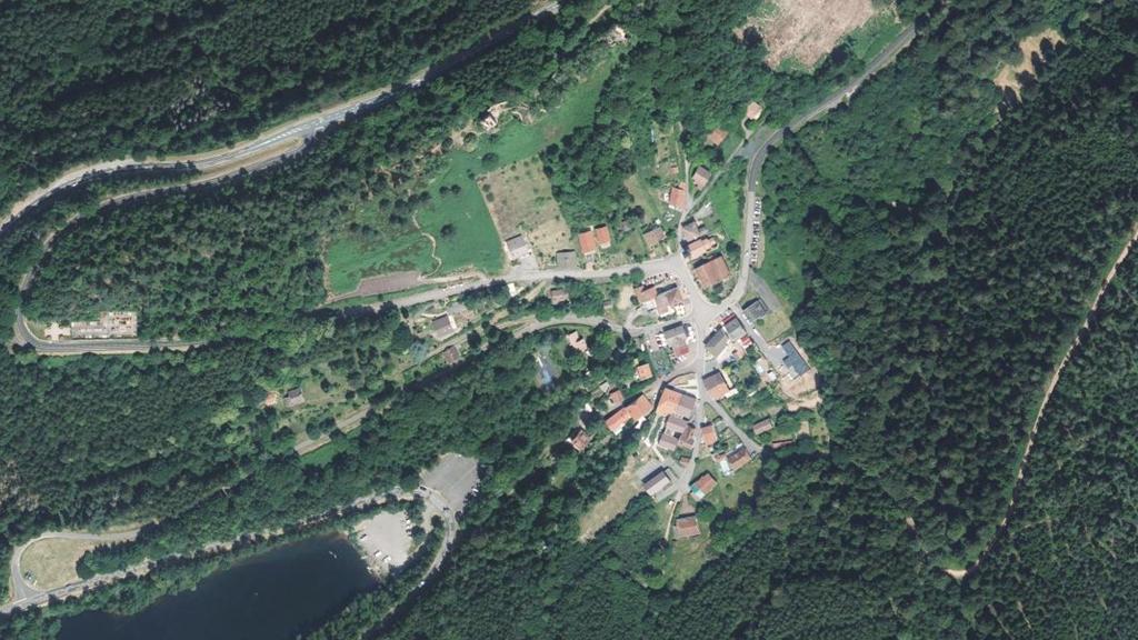 Vue aérienne de Le lac de Pierre-Percée