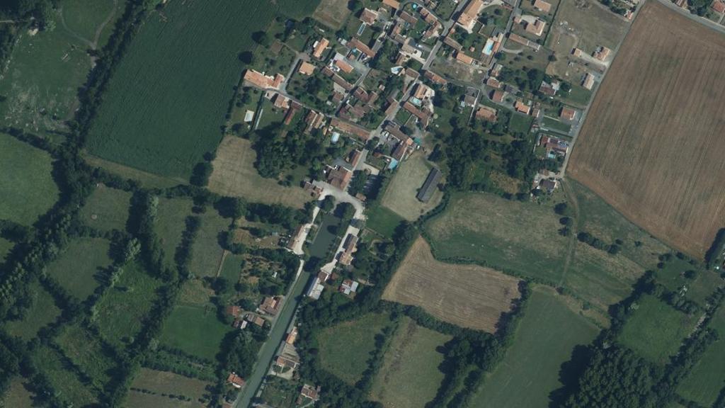 Le Port de Courdault, Le Canal de la Vieille Autize, Bouillé-Courdault