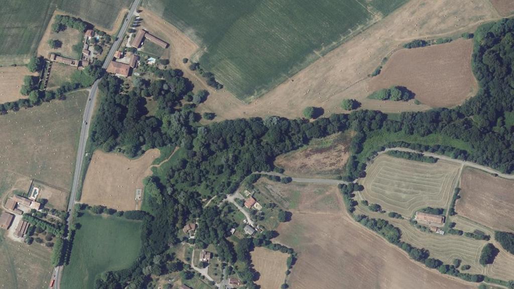 Vue aérienne de Le Touyre 2ème catégorie