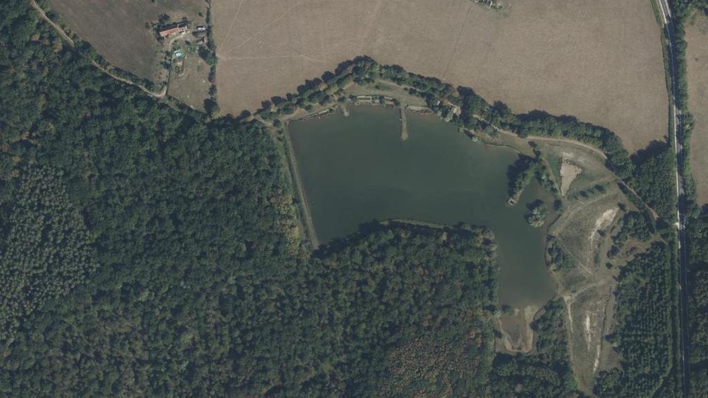Vue aérienne de Nauticarp - Étang Camalo