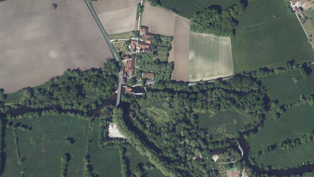 Vue aérienne de Parcours de graciation de la Dronne à Montagrier