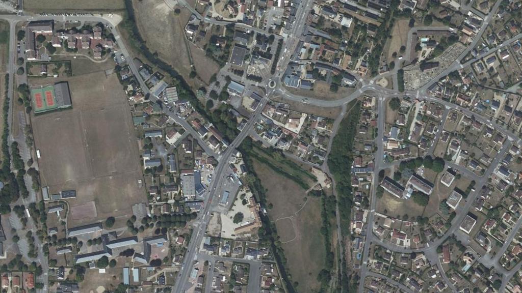 Vue aérienne de Parcours de pêche de Gravigny