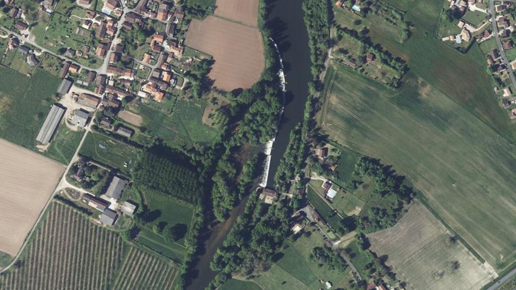 Vue aérienne des environs de Saint-Léon-sur-l'Isle