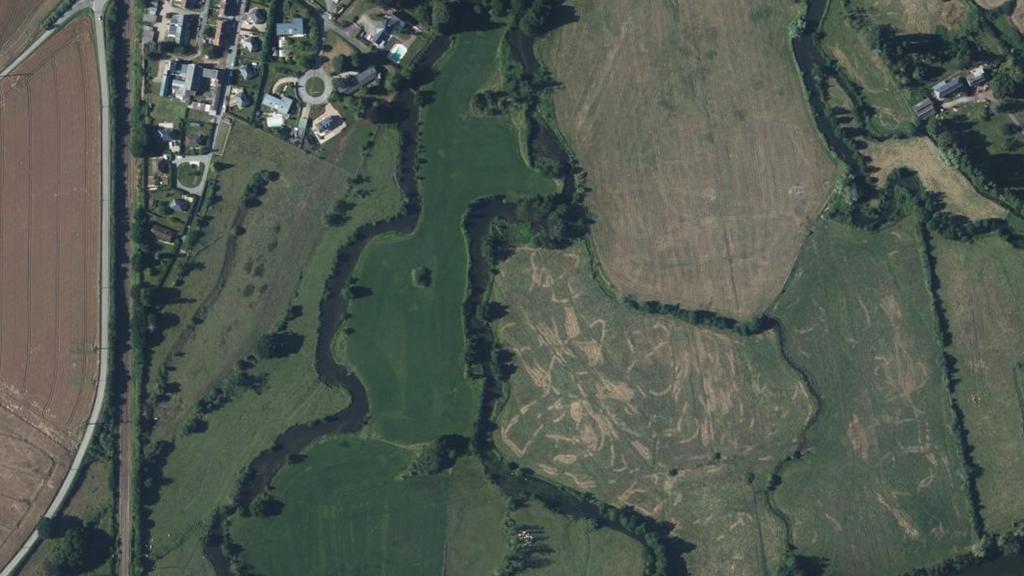 Plan d'Eau 1 de la Commune de Launay