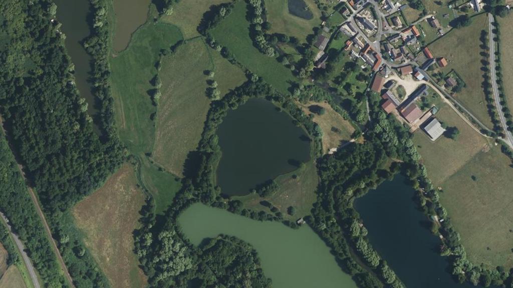Vue aérienne de Plan d'Eau 1 de la Commune de Nesle-l'Hôpital