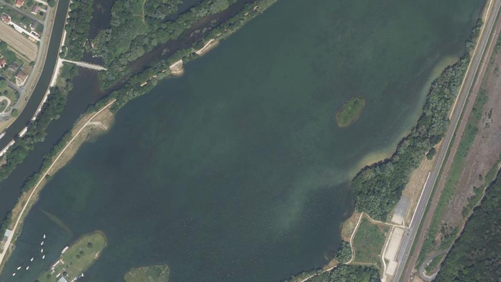 Vue aérienne de Plan d'Eau 7 de la Commune de Cepoy