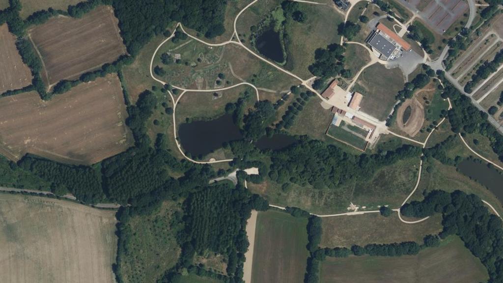 Plan d'eau de Beaupuy à Mouilleron-Le-Captif: 0,5ha