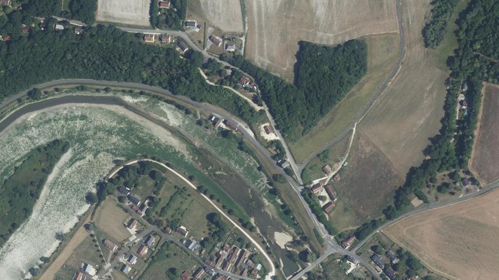Vue aérienne de Plan d'Eau de Chemille sur Indrois