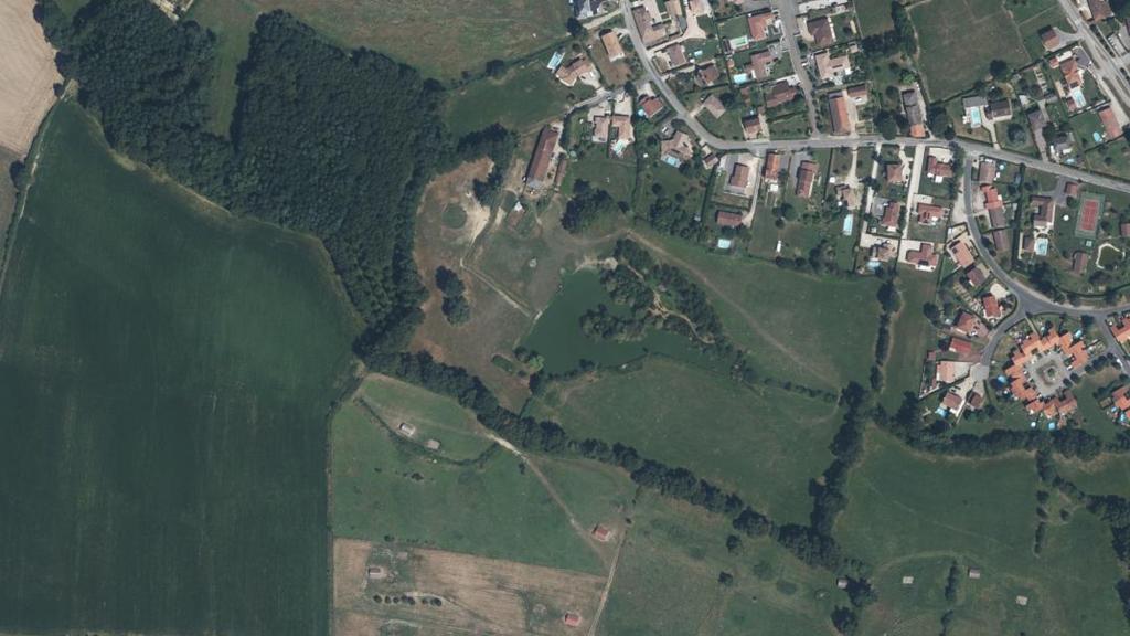 Vue aérienne de Plan d'Eau de la Grange Cotton