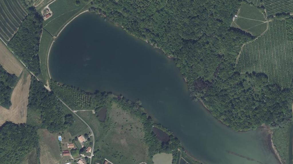 Vue aérienne de Plan d'Eau de le Burgas (Lacépède)