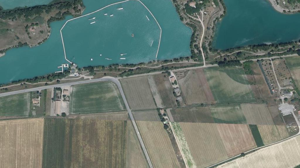 Vue aérienne des environs de Peyrolles-en-Provence