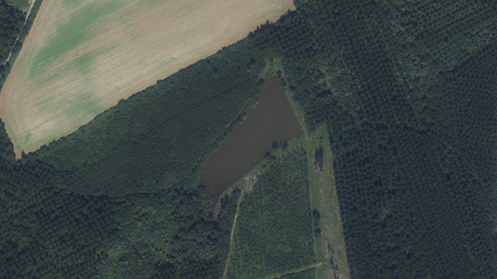 Vue aérienne de Plan d'Eau de Tauchère