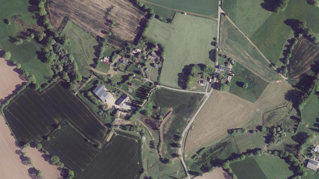 Vue aérienne de Plan d'eau de Viviers