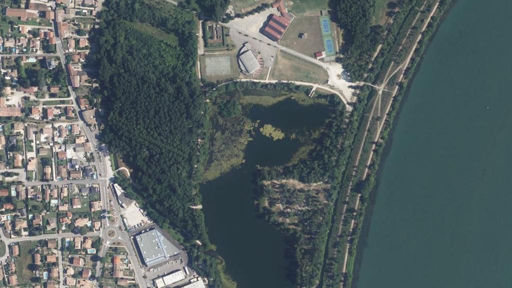 Vue aérienne des environs de Mauves