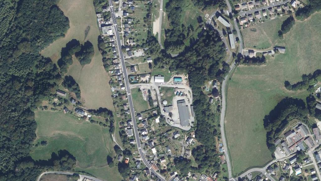 Vue aérienne des environs de Ussel