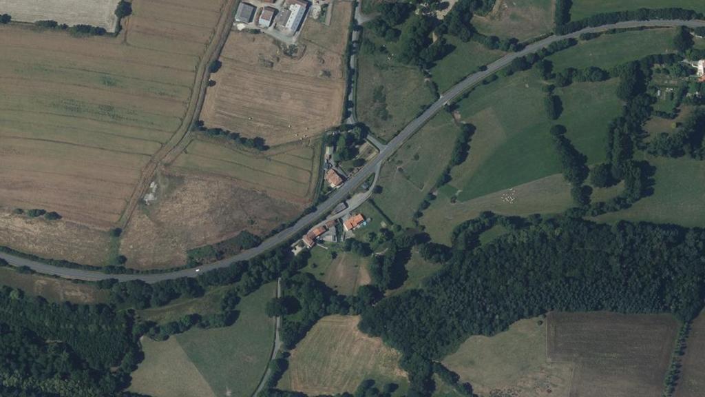 Rochiroux, Le Grand Lay