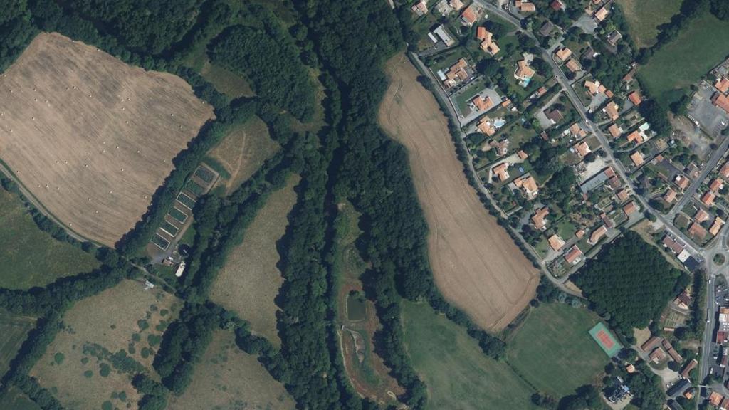 Vers le Moulin Graveau, La Boulogne, Rochevière