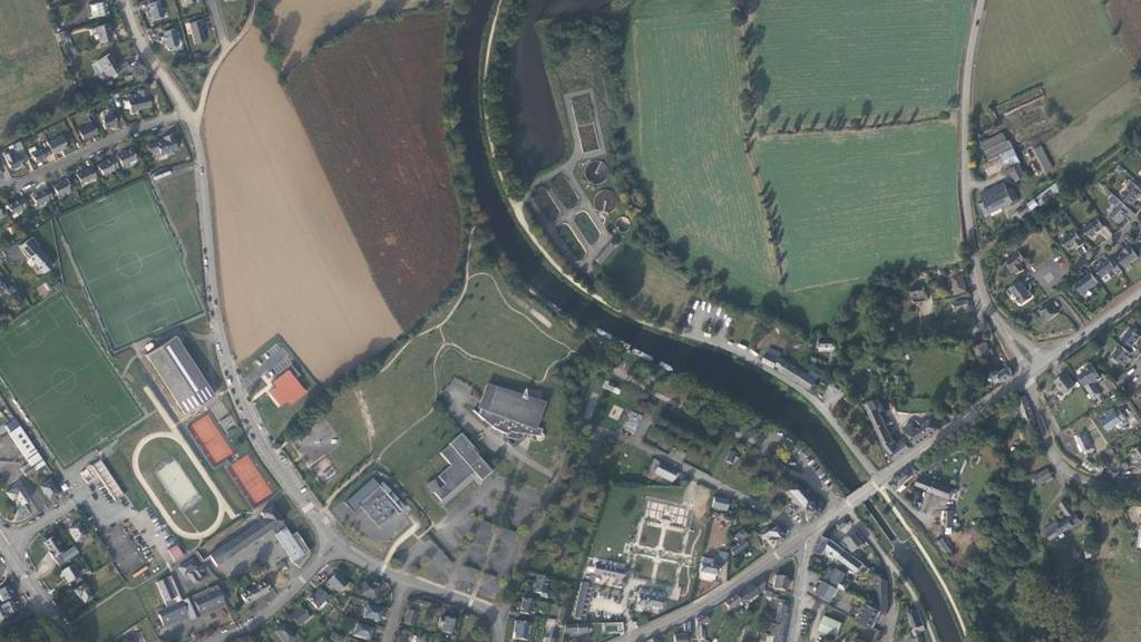Zone de pêche accessible aux PMR sur le canal d'Ille-et-Rance à Tinténiac