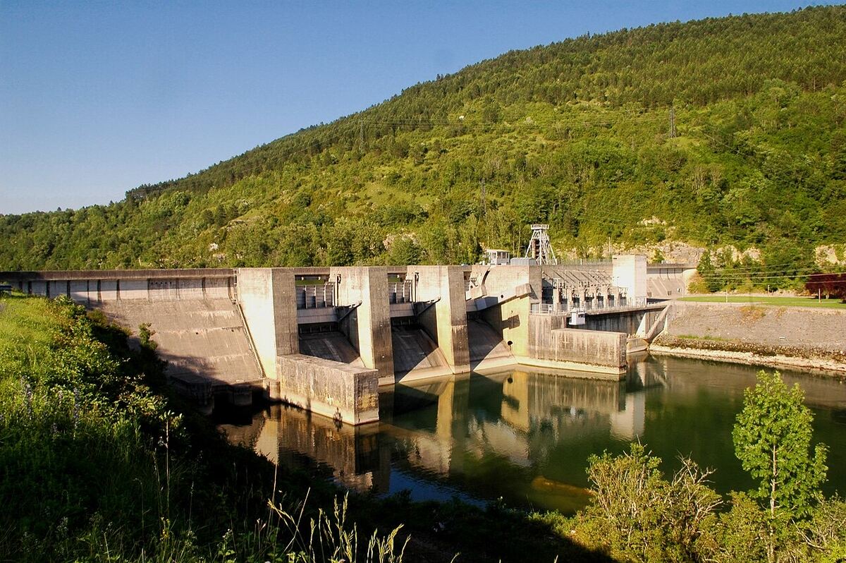 Vue aérienne des environs de Poncin